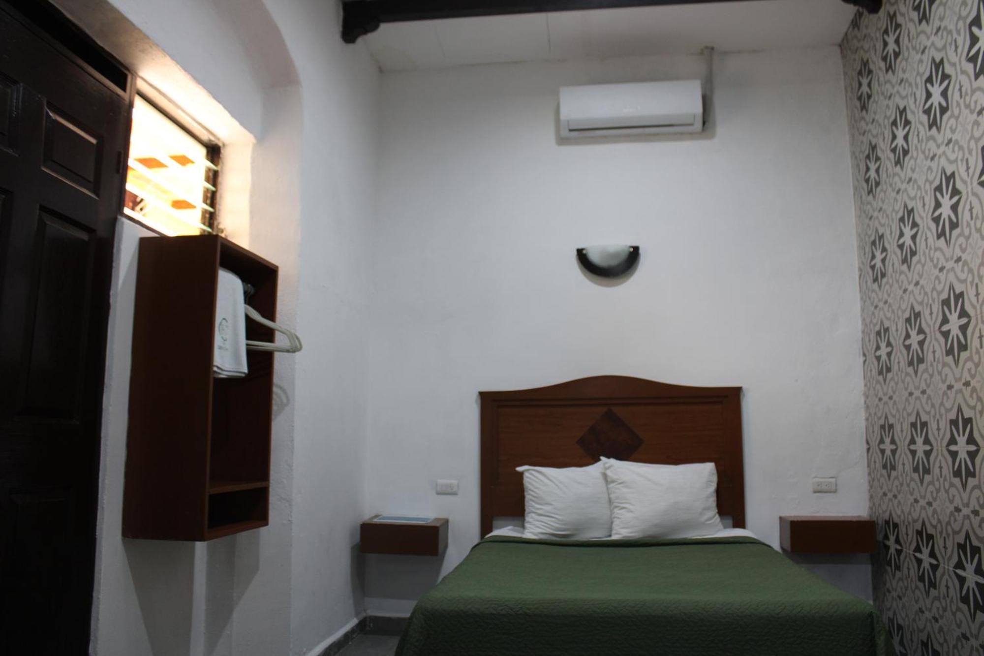 Hotel Guaranducha Inn Campeche Bilik gambar