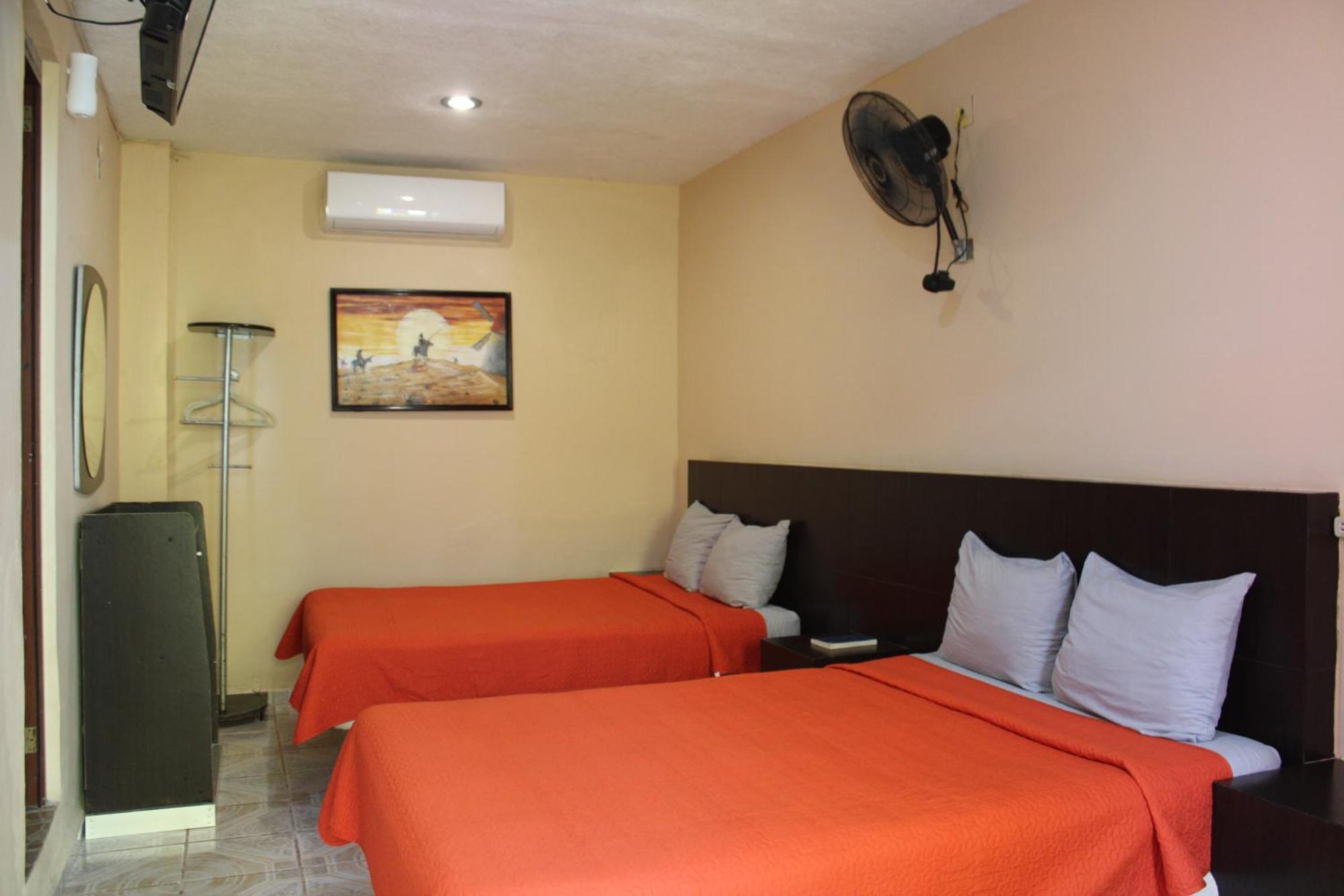 Hotel Guaranducha Inn Campeche Bilik gambar
